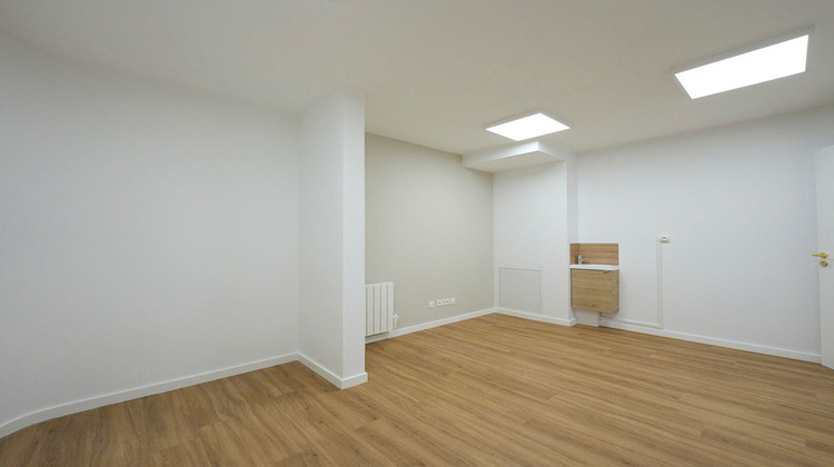 Ma-Cabane - Location Local commercial OYONNAX, 10 m²