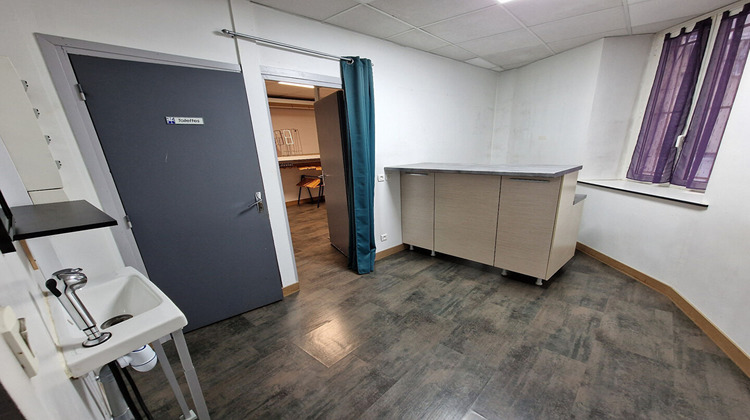 Ma-Cabane - Location Local commercial OYONNAX, 77 m²