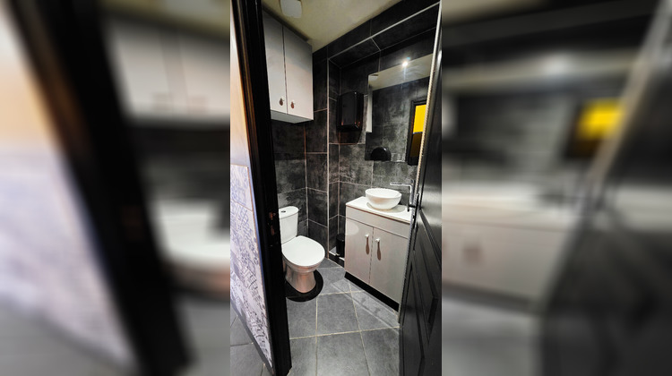 Ma-Cabane - Location Local commercial OYONNAX, 85 m²