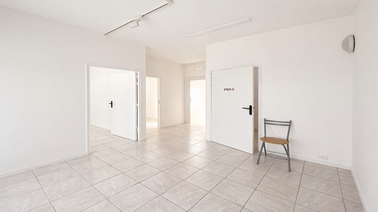 Ma-Cabane - Location Local commercial Ozoir-la-Ferrière, 50 m²