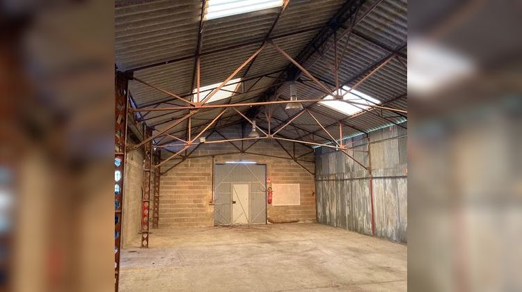 Ma-Cabane - Location Local commercial Pacy-sur-Eure, 1500 m²