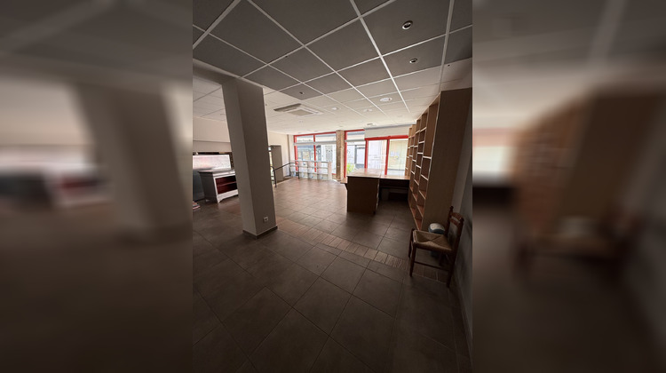 Ma-Cabane - Location Local commercial Panissières, 150 m²