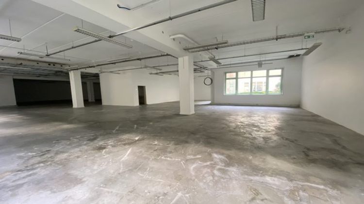Ma-Cabane - Location Local commercial Pantin, 523 m²