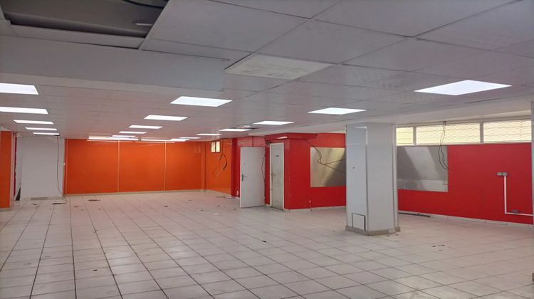 Ma-Cabane - Location Local commercial Pantin, 300 m²