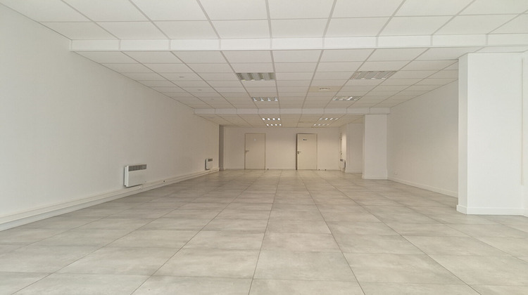 Ma-Cabane - Location Local commercial PANTIN, 126 m²