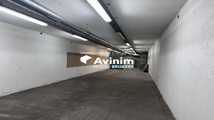 Ma-Cabane - Location Local commercial Pantin, 1640 m²