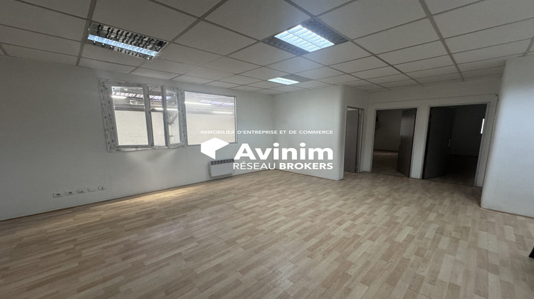 Ma-Cabane - Location Local commercial Pantin, 1640 m²