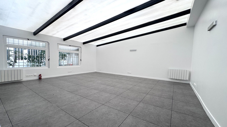 Ma-Cabane - Location Local commercial PARIS 10, 57 m²