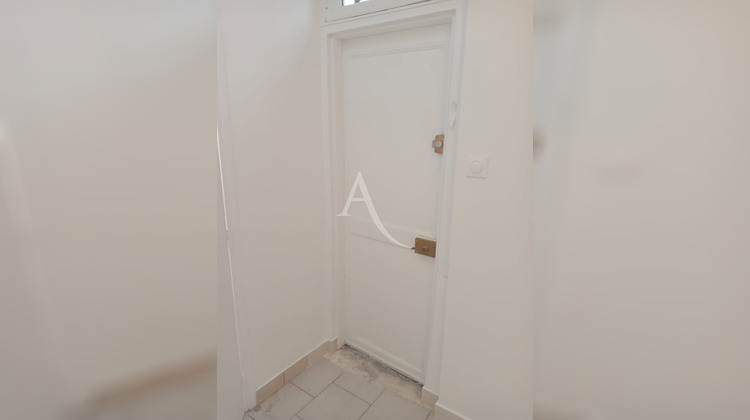 Ma-Cabane - Location Local commercial PARIS 10, 34 m²