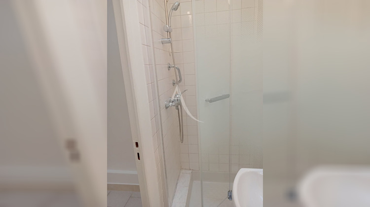 Ma-Cabane - Location Local commercial PARIS 10, 34 m²