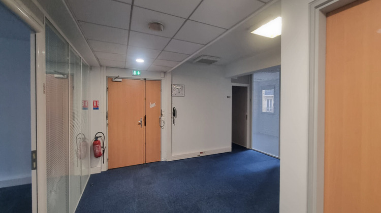 Ma-Cabane - Location Local commercial PARIS 10, 362 m²