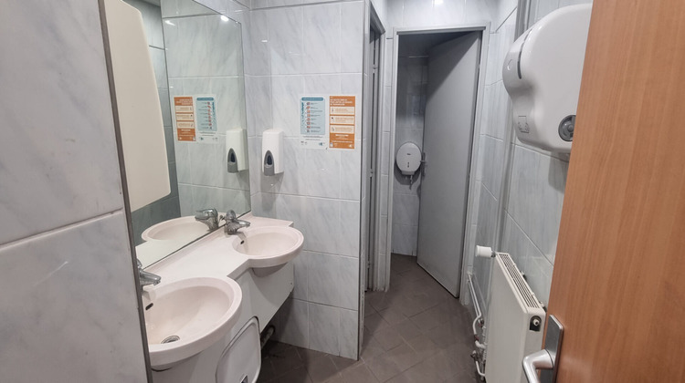 Ma-Cabane - Location Local commercial PARIS 10, 362 m²