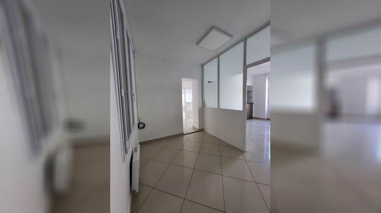 Ma-Cabane - Location Local commercial PARIS 10, 62 m²