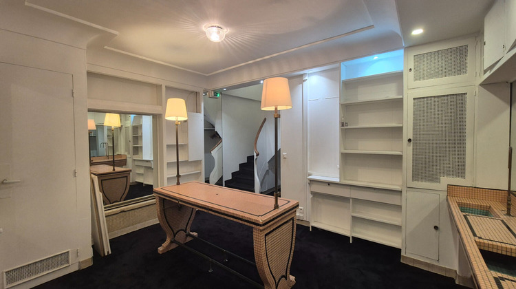 Ma-Cabane - Location Local commercial PARIS 11, 52 m²