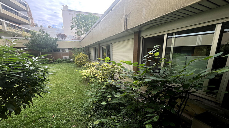 Ma-Cabane - Location Local commercial PARIS 15, 251 m²