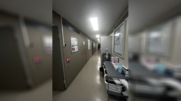 Ma-Cabane - Location Local commercial PARIS 15, 251 m²