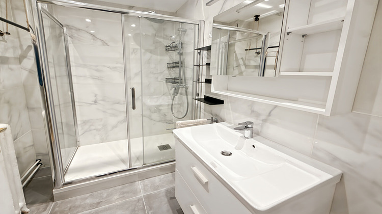 Ma-Cabane - Location Local commercial PARIS 16, 105 m²