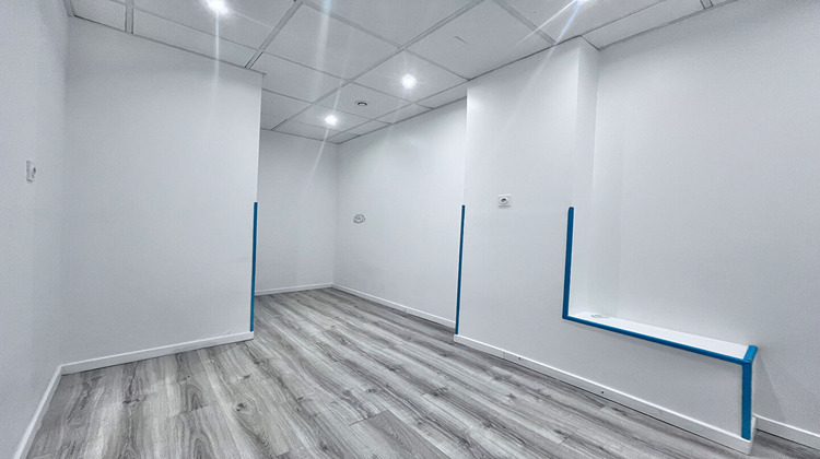 Ma-Cabane - Location Local commercial PARIS 19, 130 m²