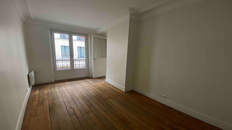 Ma-Cabane - Location Local commercial PARIS 3, 103 m²