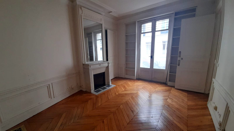 Ma-Cabane - Location Local commercial PARIS 6, 102 m²