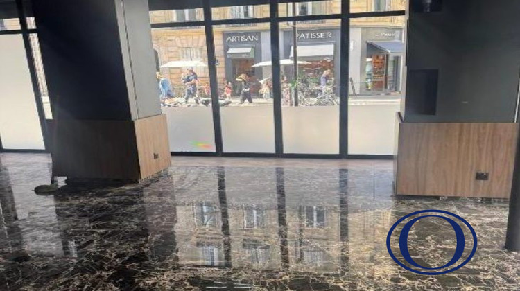 Ma-Cabane - Location Local commercial Paris, 130 m²