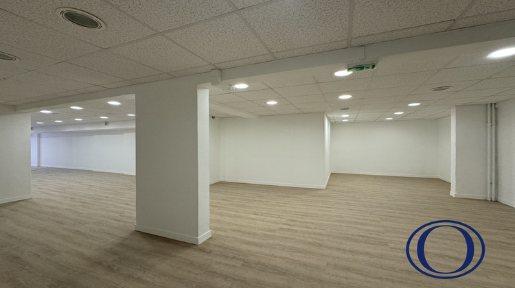 Ma-Cabane - Location Local commercial Paris, 166 m²