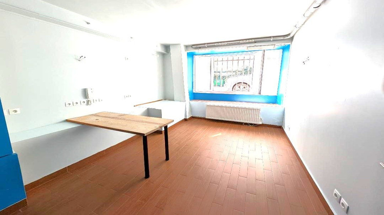 Ma-Cabane - Location Local commercial Paris, 21 m²