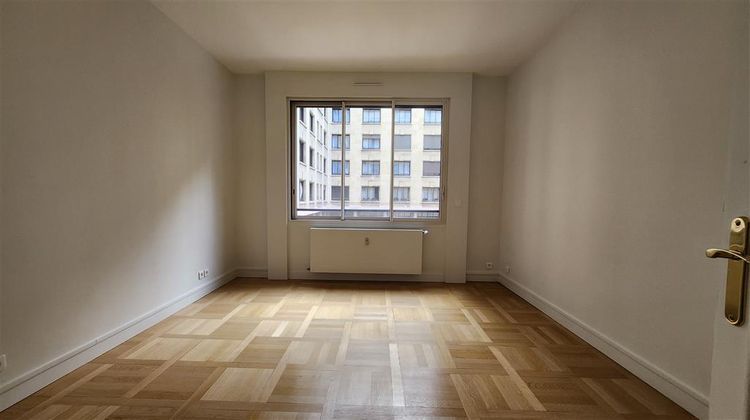 Ma-Cabane - Location Local commercial PARIS, 128 m²