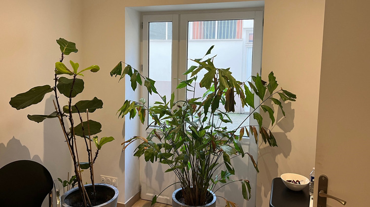 Ma-Cabane - Location Local commercial PARIS 8, 63 m²