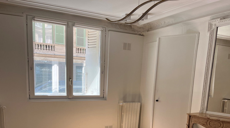 Ma-Cabane - Location Local commercial PARIS 8, 67 m²
