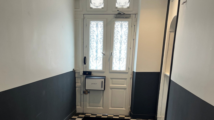 Ma-Cabane - Location Local commercial PARIS 8, 67 m²