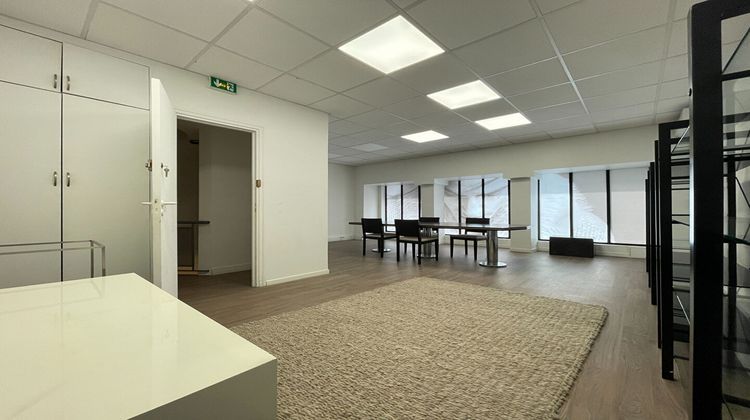 Ma-Cabane - Location Local commercial PARIS 9, 110 m²