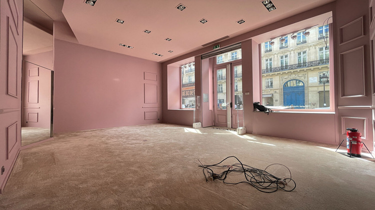 Ma-Cabane - Location Local commercial PARIS 9, 100 m²