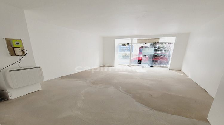 Ma-Cabane - Location Local commercial PARIS 9EME ARRONDISSEMENT, 22 m²