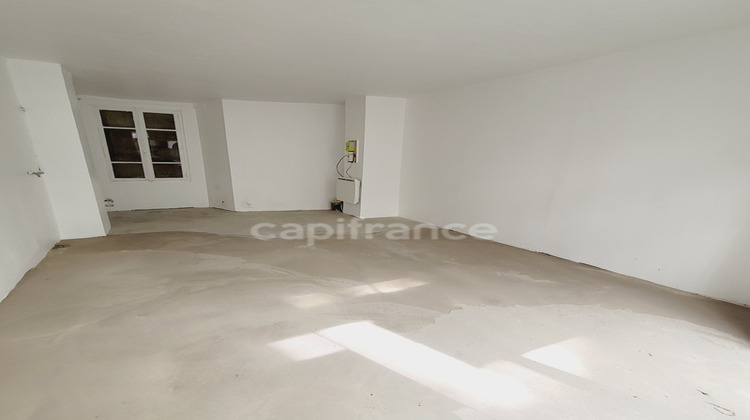 Ma-Cabane - Location Local commercial PARIS 9EME ARRONDISSEMENT, 22 m²