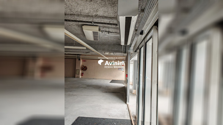 Ma-Cabane - Location Local commercial Parthenay, 814 m²