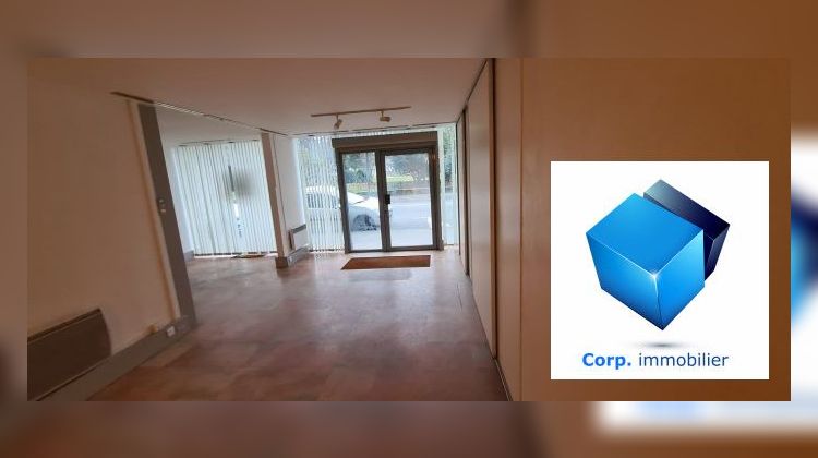 Ma-Cabane - Location Local commercial Pau, 94 m²