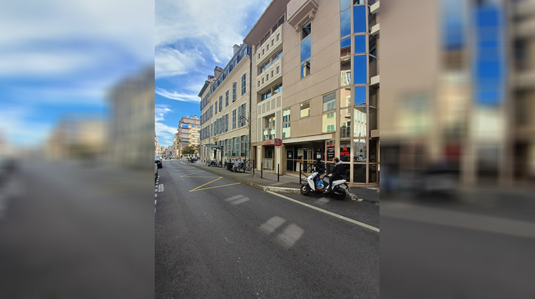 Ma-Cabane - Location Local commercial PAU, 130 m²