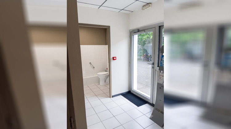 Ma-Cabane - Location Local commercial Pau, 109 m²