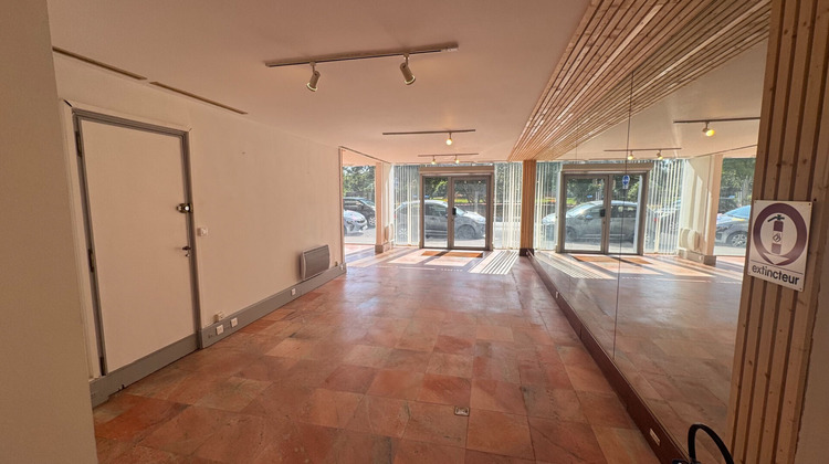 Ma-Cabane - Location Local commercial PAU, 90 m²