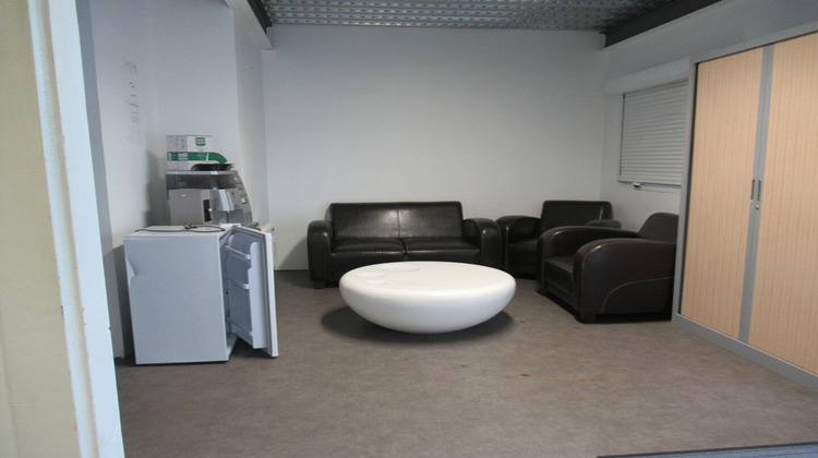 Ma-Cabane - Location Local commercial PERIGNY, 151 m²