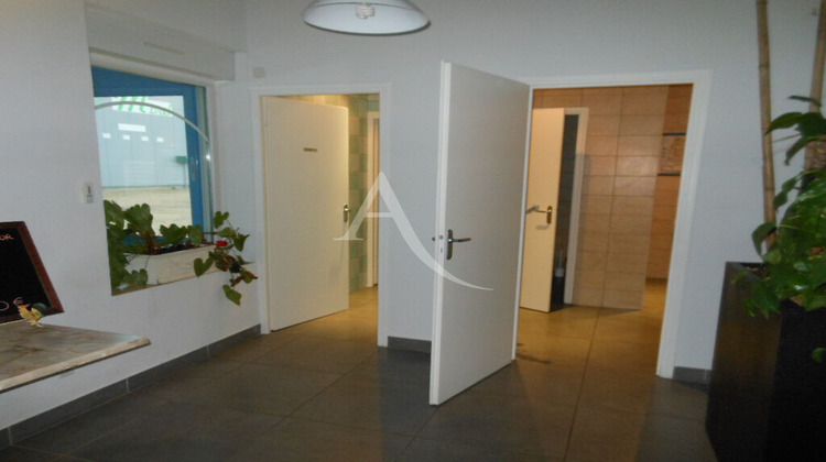 Ma-Cabane - Location Local commercial PERONNAS, 200 m²