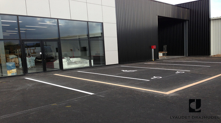 Ma-Cabane - Location Local commercial PERREUX, 280 m²