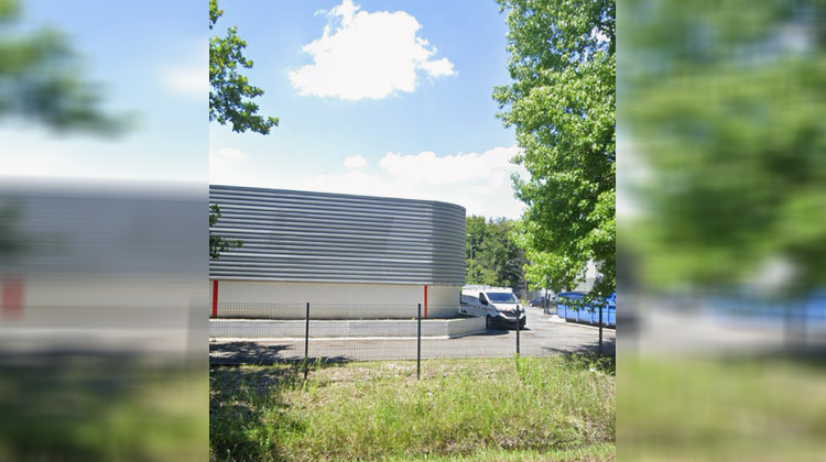Ma-Cabane - Location Local commercial Pessac, 840 m²