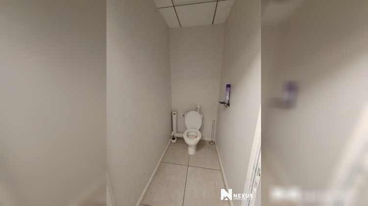 Ma-Cabane - Location Local commercial Petit-Couronne, 656 m²