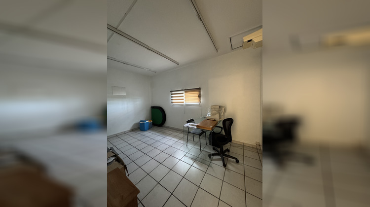 Ma-Cabane - Location Local commercial Petite-Île, 55 m²