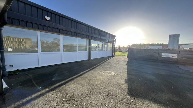 Ma-Cabane - Location Local commercial Petite synthe, 243 m²