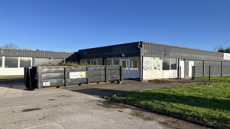 Ma-Cabane - Location Local commercial Petite synthe, 243 m²