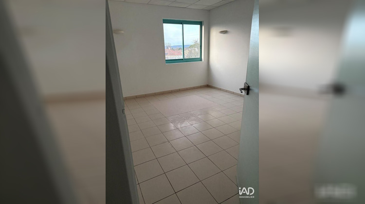 Ma-Cabane - Location Local commercial Pierrelatte, 97 m²