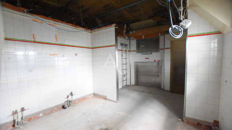 Ma-Cabane - Location Local commercial PIERRELAYE, 1158 m²